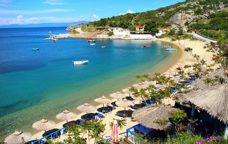  Taverna  Steps in the sand 